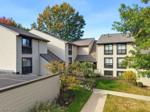 104-6320 Greenwood, Sagamore Hills, OH, 44067 | Card Image