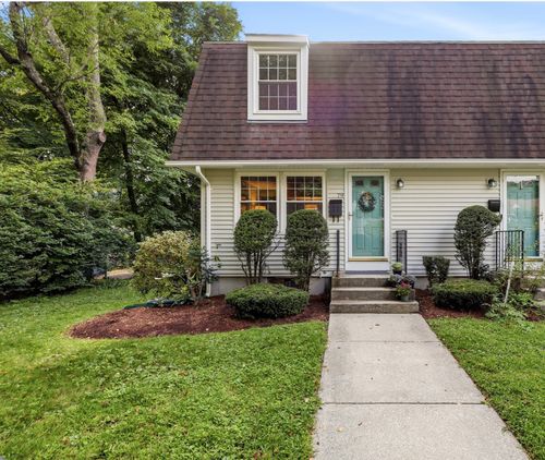 79-79 Pomeroy Ter, Northampton, MA, 01060-3303 | Card Image