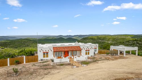 12080 W Ranch Road 337, Camp Wood, TX, 78833-3343 | Card Image