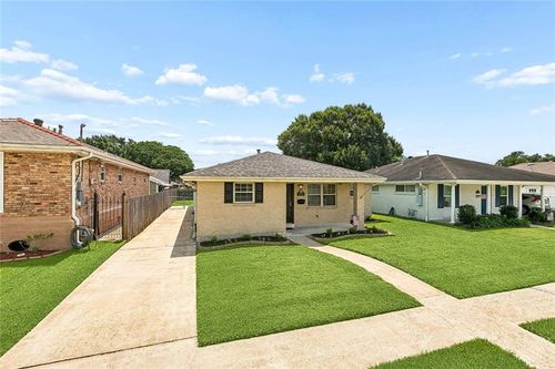 1317 Wisteria Street, Metairie, LA, 70005 | Card Image