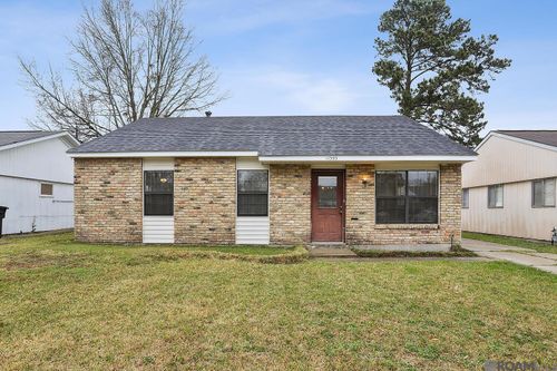 11555 Sewanee Dr, Baton Rouge, LA, 70816-2379 | Card Image