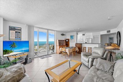 2911 - 90 Alton Rd, Condo with 2 bedrooms, 2 bathrooms and null parking in Miami Beach FL | Image 1