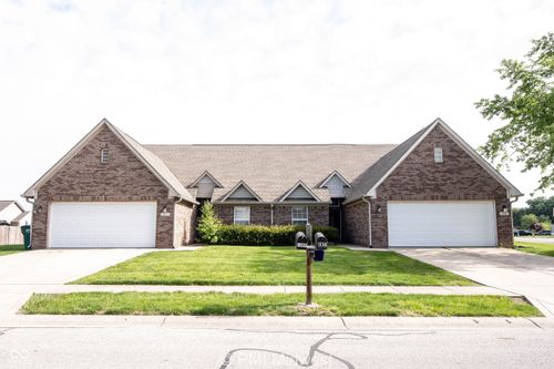 1092 Cobra Dr, Franklin, IN, 46131-7212 | Card Image