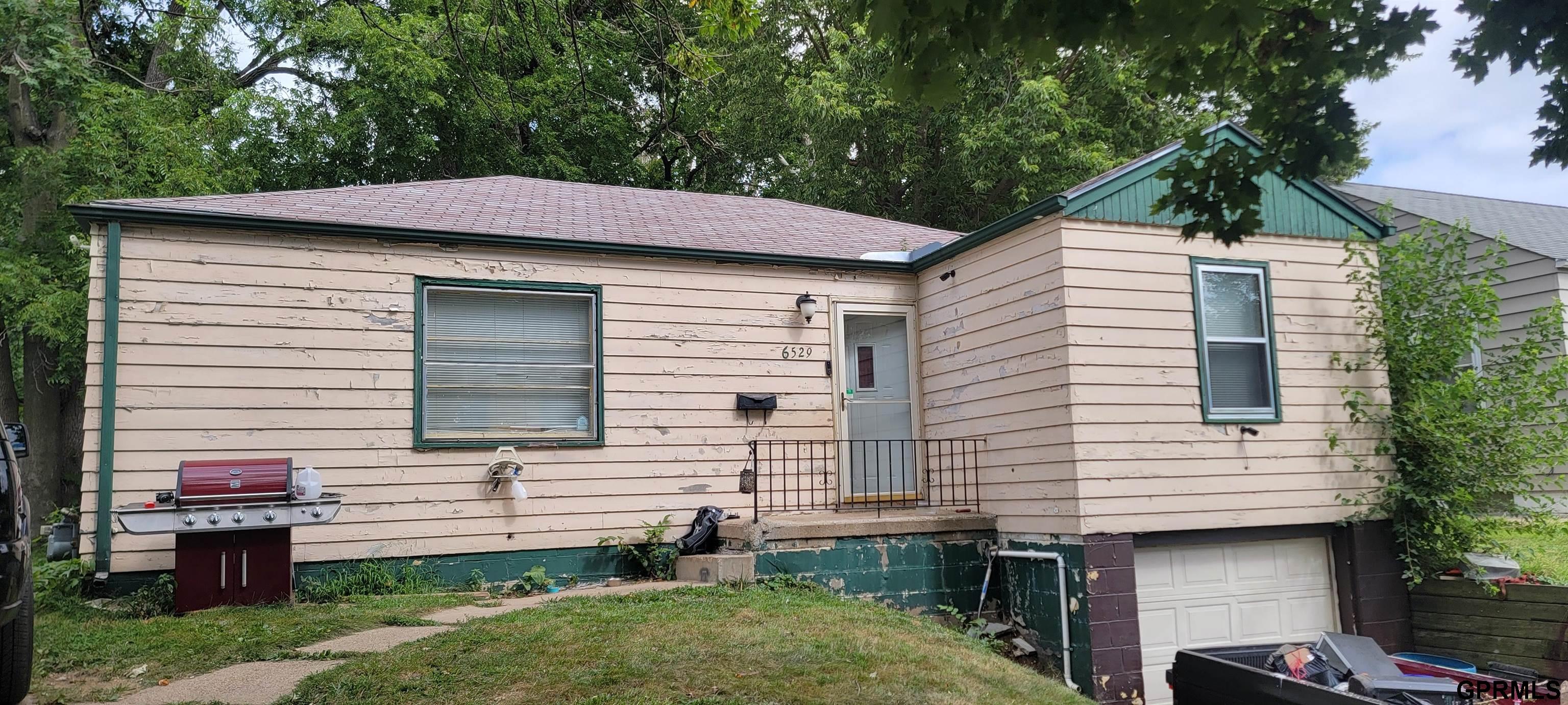 35th St, Omaha, NE 68112