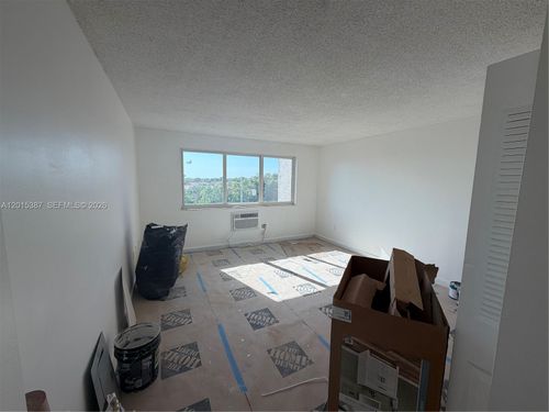 1-512a-6930 Nw 186th St, Miami Gardens, FL, 33015-3234 | Card Image