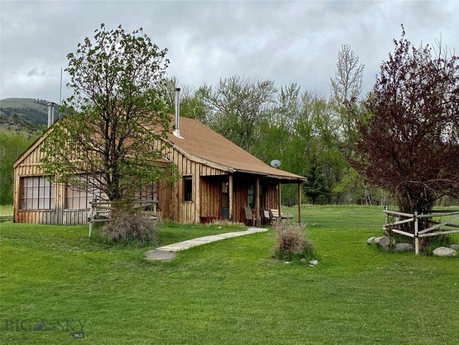 9 Grizzly Meadow Rd, House other with 4 bedrooms, 3 bathrooms and null parking in Emigrant MT | Image 38