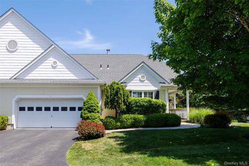 5 Equestrian Way, Poughquag, NY, 12570-5901 | Card Image
