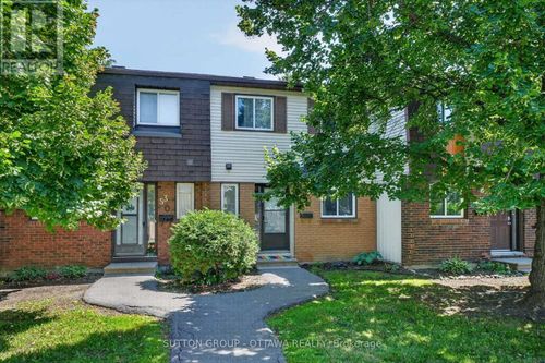 55 Pixley Pvt, Ottawa, ON, K1G4C3 | Card Image