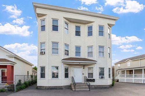 10 Kempton Ct, Lawrence, MA, 01841-5601 | Card Image