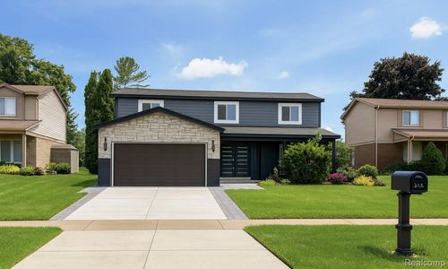 1784 Lakewood Dr, Troy, MI, 48083-5553 | Card Image