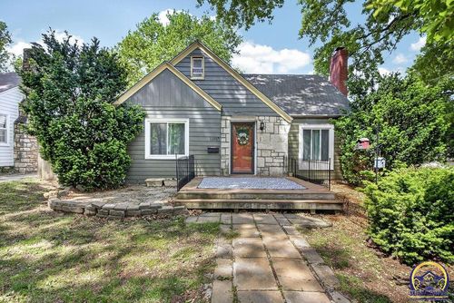 1101 Wayne Ave, Topeka, KS, 66604-3942 | Card Image