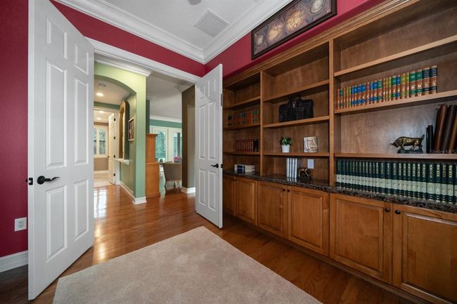 Office Off Primary Bedroom | Image 19