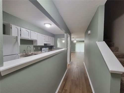 1-3923 Old Oaks Drive, Bryan, TX, 77802 | Card Image