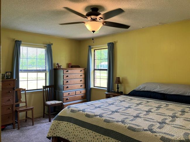 203 Webb Ave, House other with 3 bedrooms, 2 bathrooms and 2 parking in Teague TX | Image 17