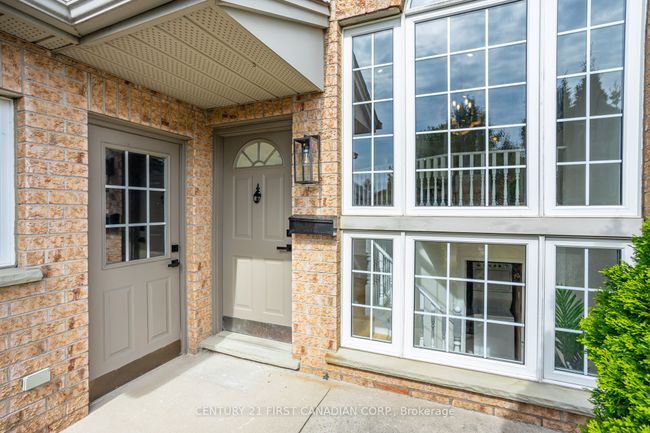 12 Ponsford Pl, House other with 5 bedrooms, 3 bathrooms and 4 parking in Saint Thomas ON | Image 4