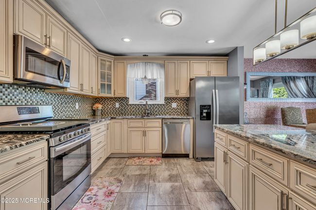 12 Silversmith Ct, House other with 5 bedrooms, 3 bathrooms and null parking in Howell NJ | Image 15