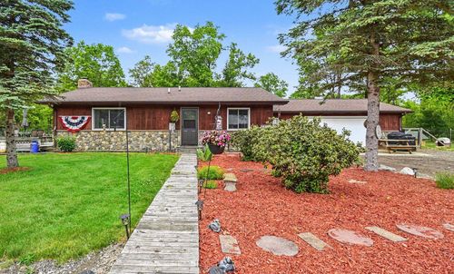 3304 Rabbit Track Trl, West Branch, MI, 48661-9451 | Card Image