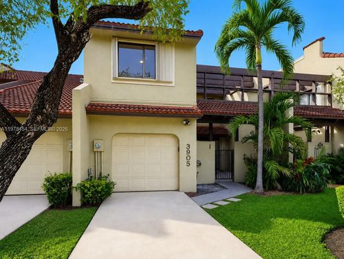 j46b-3905 Adra Ave, Doral, FL, 33178-2903 | Card Image