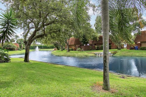 30b-825 Center St, Jupiter, FL, 33458-4161 | Card Image