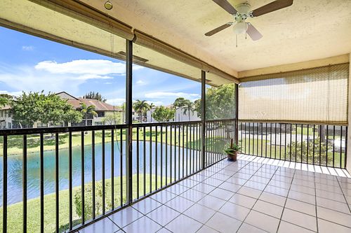 3283 Jog Park Dr, Greenacres, FL, 33467-2077 | Card Image