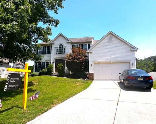 11 Gallant Fox Ln, Egg Harbor Township, NJ, 08234-8012 | Card Image