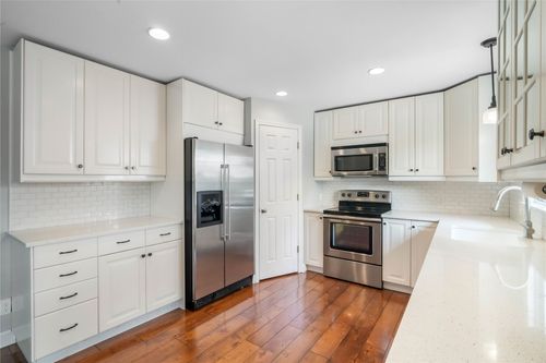 206 S Mustang Ave, Cedar Park, TX, 78613-3018 | Card Image