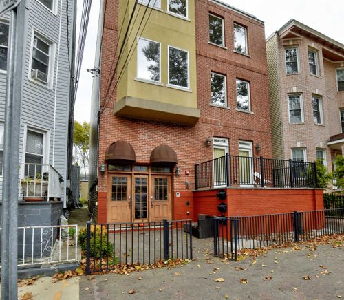 38 Court House Pl, Jersey City, NJ, 07306-1734 | Card Image