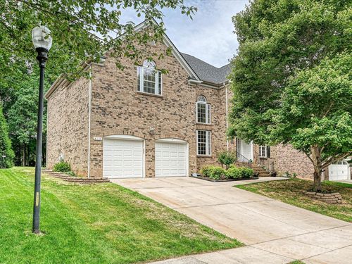 410 Deer Brush Ln, Waxhaw, NC, 28173-6307 | Card Image