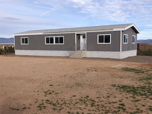 1597 S Eden Rd, Golden Valley, AZ, 86413-9128 | Card Image