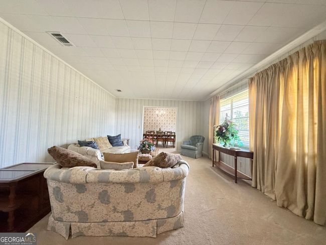 21 Pine St, House other with 3 bedrooms, 2 bathrooms and null parking in Hazlehurst GA | Image 5