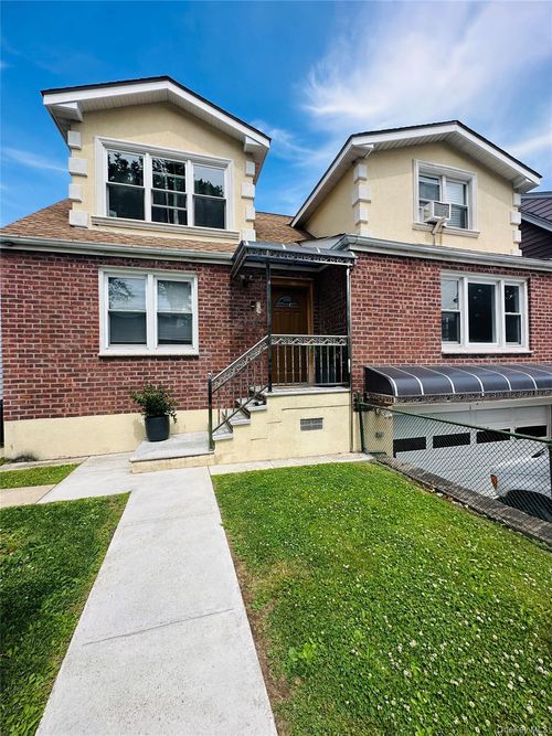 35 Lindsey St, Yonkers, NY, 10704-2609 | Card Image