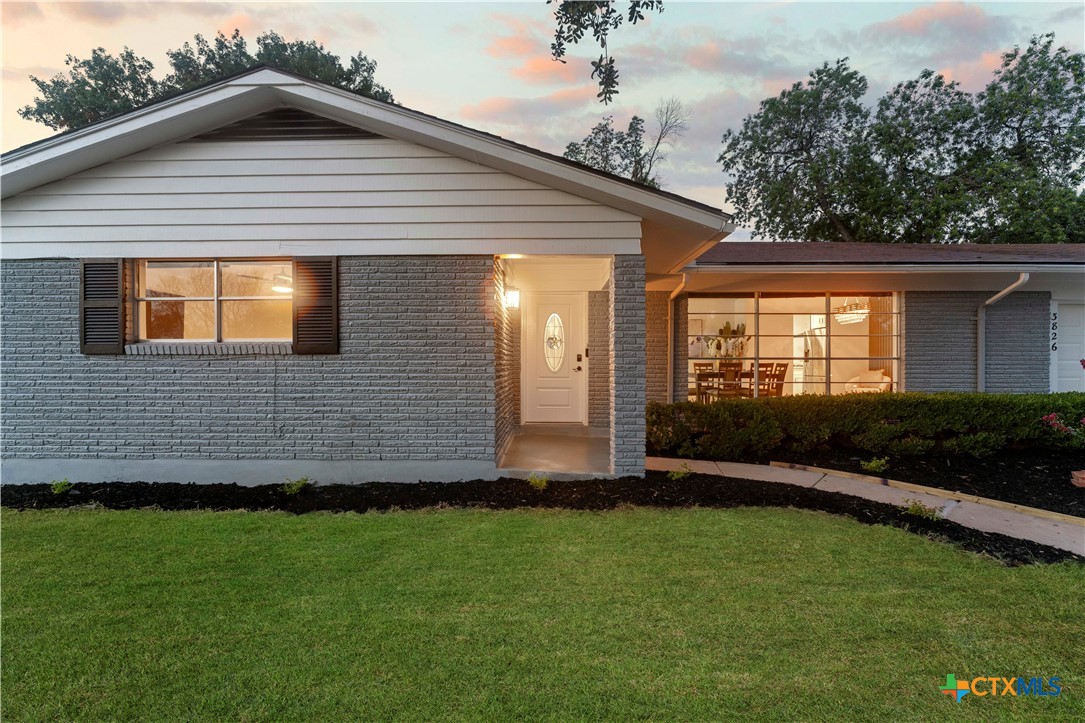 Oak Trl, San Antonio, TX 78228