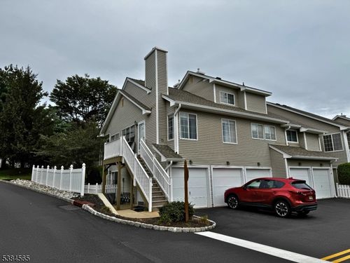 1 Pendleton Ct, Bedminster, NJ, 07921-1839 | Card Image