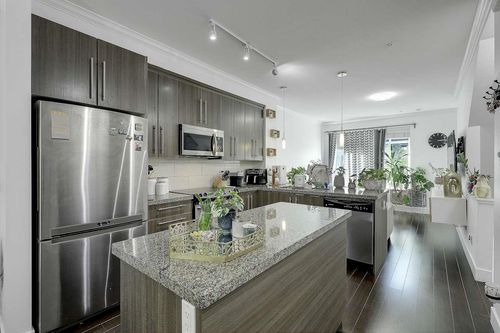 94-8251 209b St, Langley, BC, V2Y0J9 | Card Image