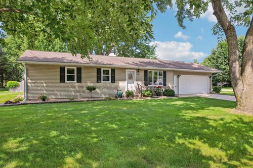 207 15th Street, Prairie Du Sac, WI, 53578-1370 | Card Image