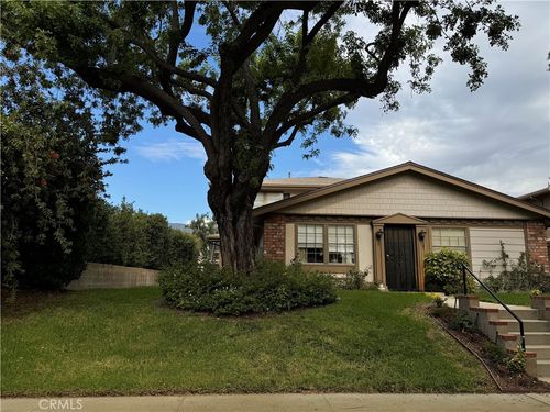 apt-4-1073 W Calle De La Luna, Azusa, CA, 91702-1734 | Card Image