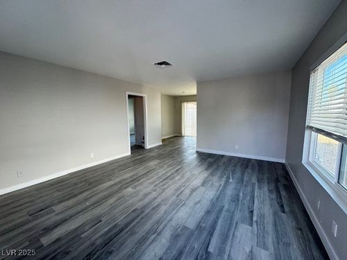 7144 Forest Vista St, Las Vegas, NV, 89147-4704 | Card Image