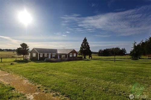 549 Davis Bay Rd, Lopez Island, WA, 98261-8198 | Card Image