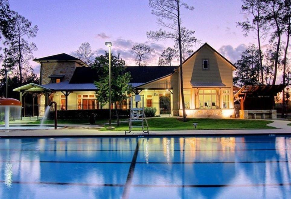 Lake Livingston Dr, Houston, TX 77044