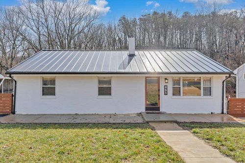 951 Hartsook Blvd Se, Roanoke, VA, 24014-4323 | Card Image