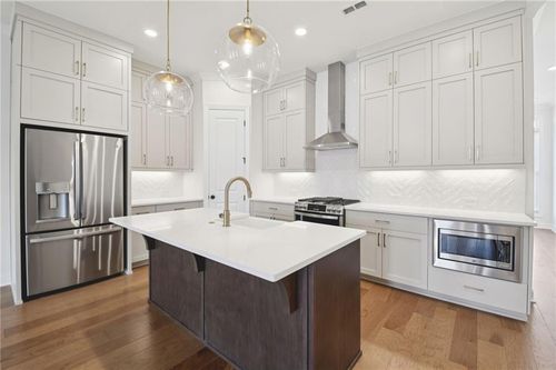 41-1000 Crown Oak Street, Johns Creek, GA, 30002 | Card Image