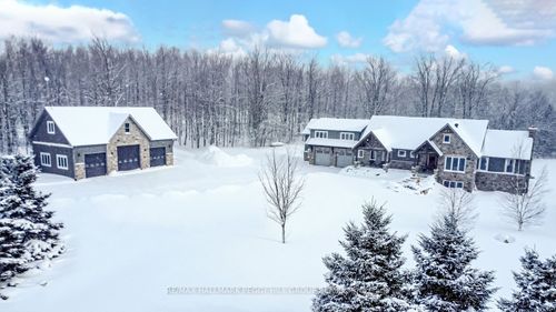 2265 Concession 11 Nottawasaga S, Singhampton, ON, N0C1M0 | Card Image