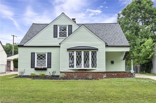 6768 Beresford Ave, Parma Heights, OH, 44130-3745 | Card Image