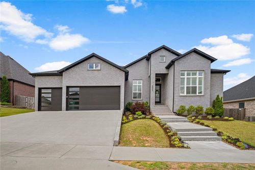 8003 W Bancroft St, Rogers, AR, 72758-5222 | Card Image