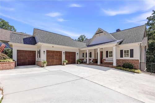 6022 Windjammer Way, Gainesville, GA, 30506-7824 | Card Image