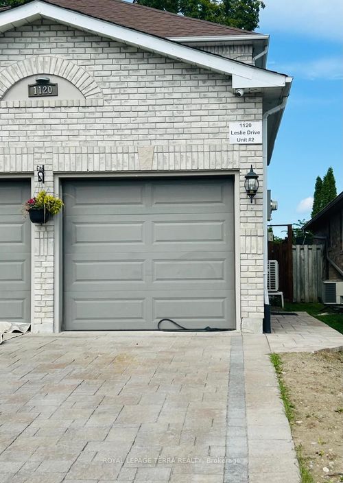 1120 Leslie Dr, Innisfil, ON, L9S1T9 | Card Image