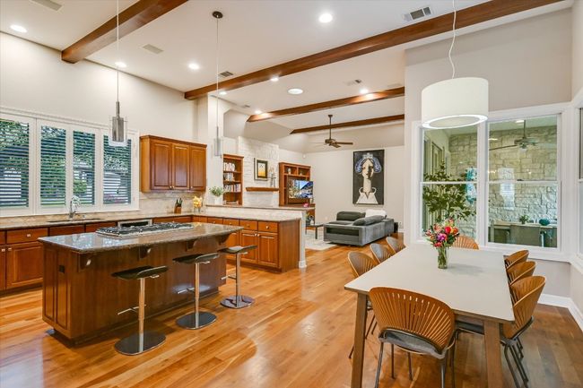 9001 Thickwoods, House other with 4 bedrooms, 5 bathrooms and 2 parking in Austin TX | Image 13