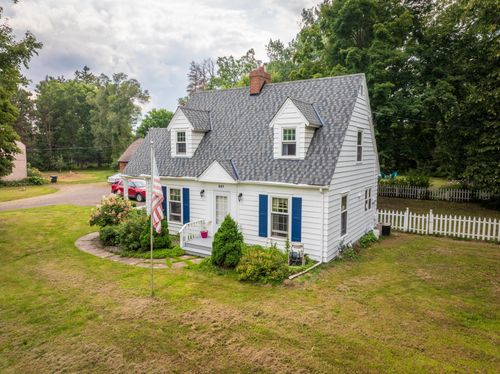 507 Old Highway 61 N, Hinckley, MN, 55037-4706 | Card Image