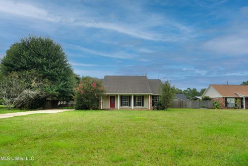 4013 Fieldworth Rd, Moss Point, MS, 39562-8835 | Card Image