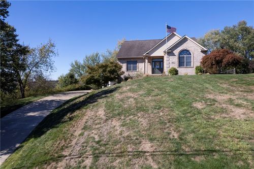 161 Warren Rd, Warrendale, PA, 15086-7583 | Card Image